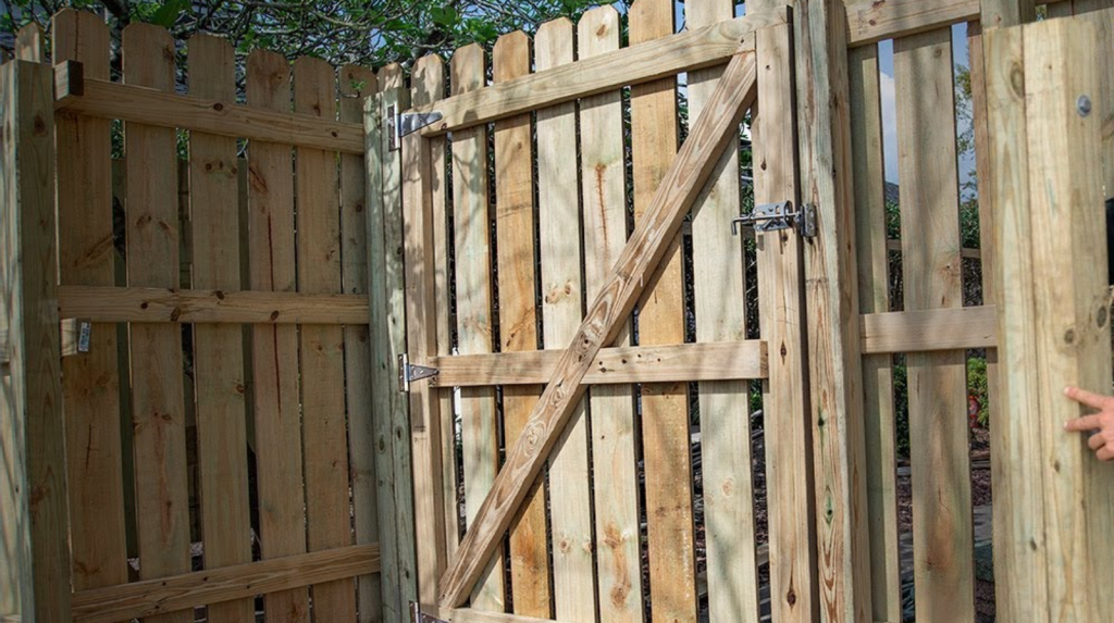 Wooden Fence Los Angeles